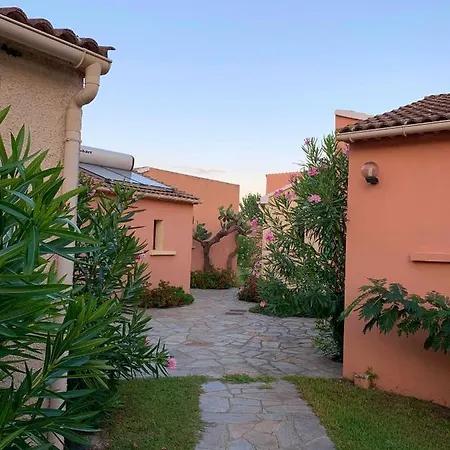 Studio A A 100 M De La Plage Avec Vue Sur La Mer Jardin Amenage Et Wifi Poggio Mezzana